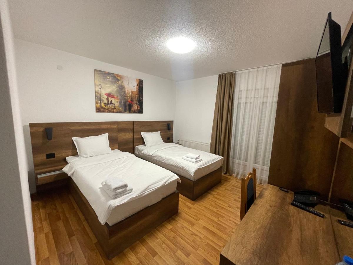 Bici Resort Dobrosin Екстер'єр фото